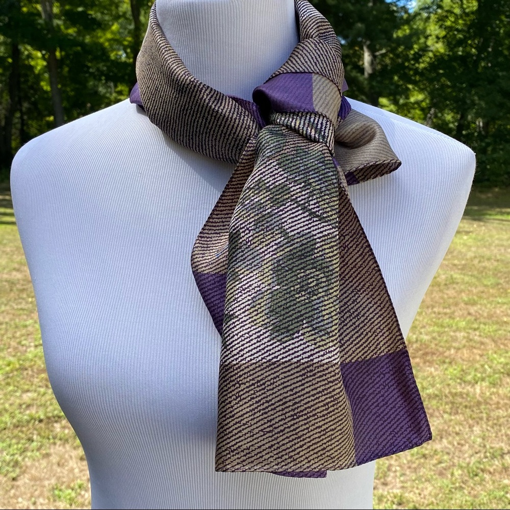 ELLEN TRACY SCARF PURPLE TAN WHITE GREEN FLORAL SILK LARGE SQUARE ACCESSORY